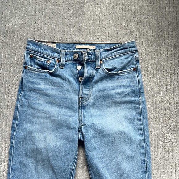 Levi’s straight leg Jean - Picture 2 of 4
